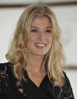 Photos of rosamund pike